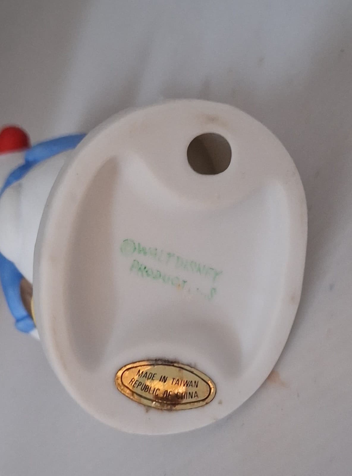 Vintage Walt Disney Donald Duck Football Rugby Player Figurine Bisque Ceramic 4" 3