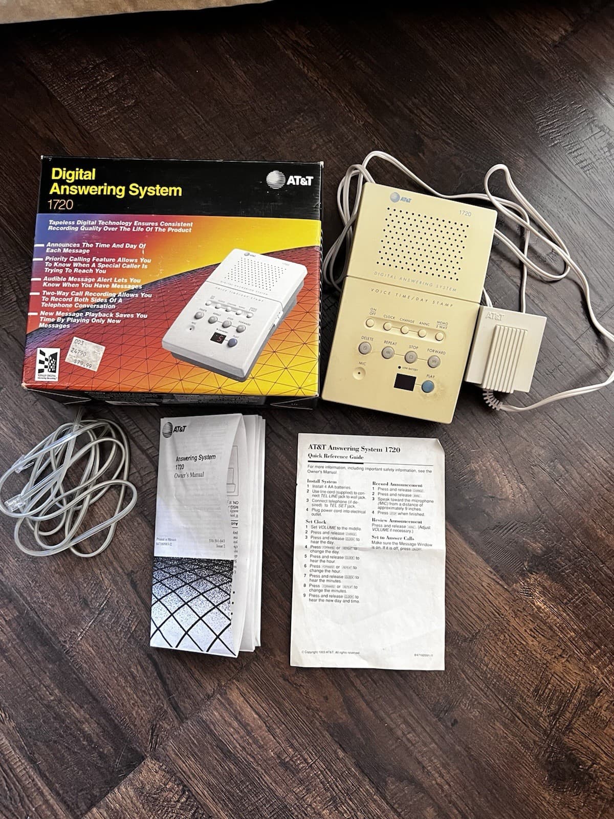 Genuine AT&T 1720 Tapeless Digital Answering System Box Included VTG  1993