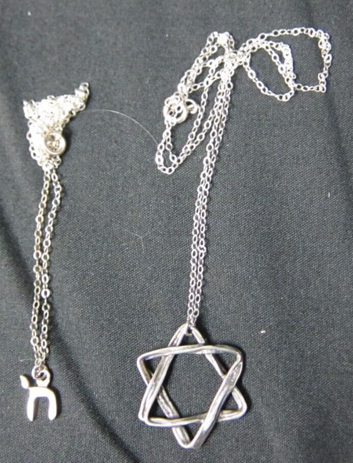 Jewish ster Jewelry 1970s One Star of David and One Chai necklaces NIB