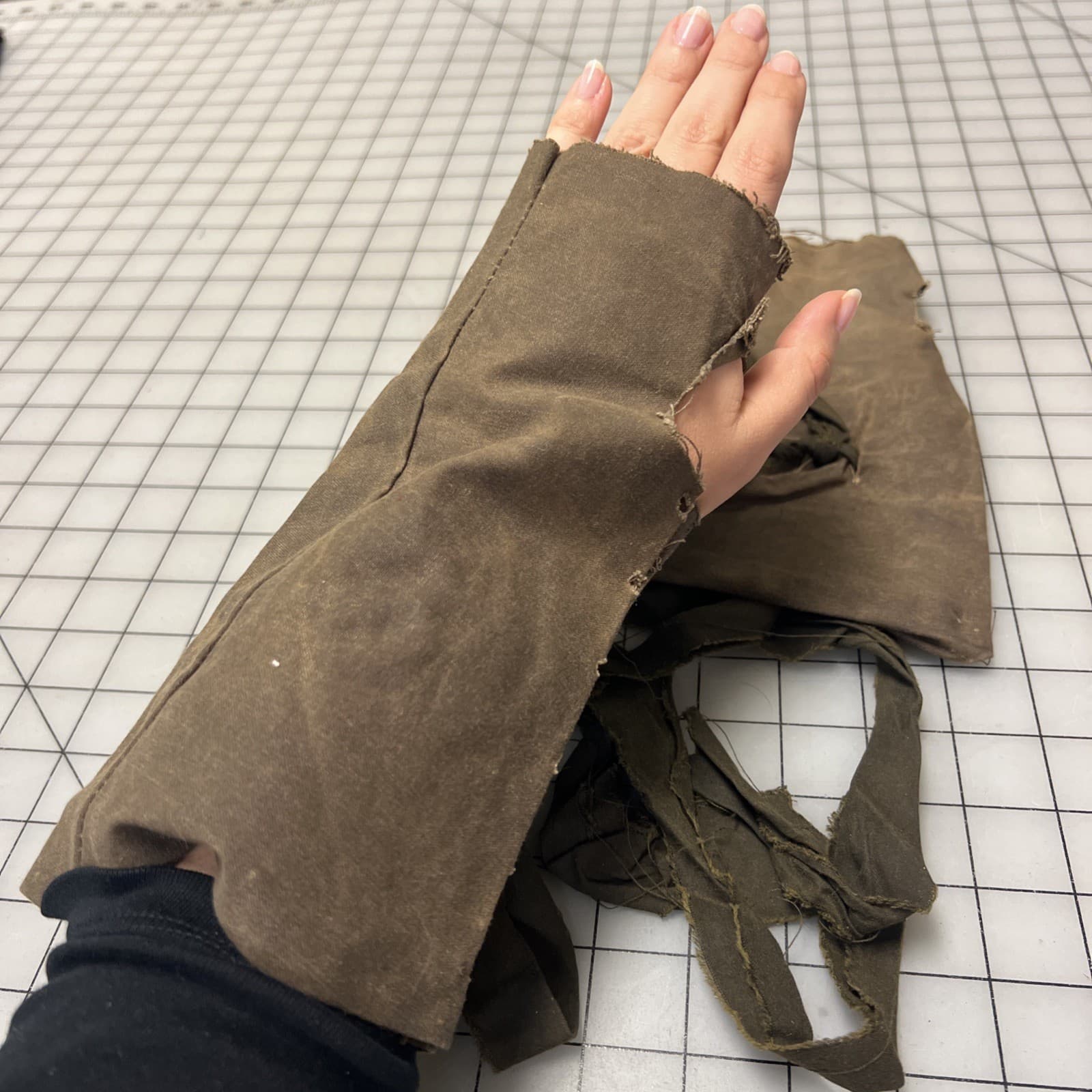 18th Century era Rough Fingerless Mitts out of Scraps, "Turn" TV Costume #132 4