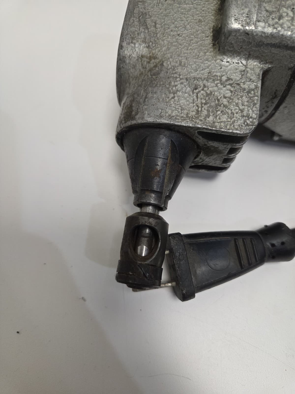 Metabo 120V 5.2A 14 Gauge Electric Nibbler NB-14 6