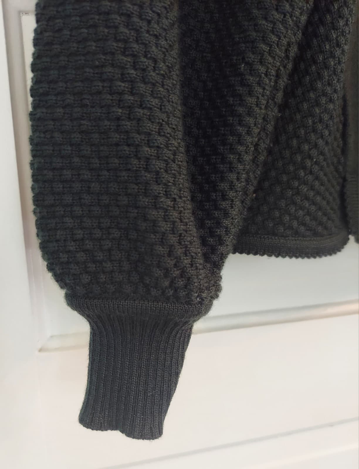 Geiger  Austria Sweater Cardigan or Jacket Womens 40/M Green 100% Wool Button up 6