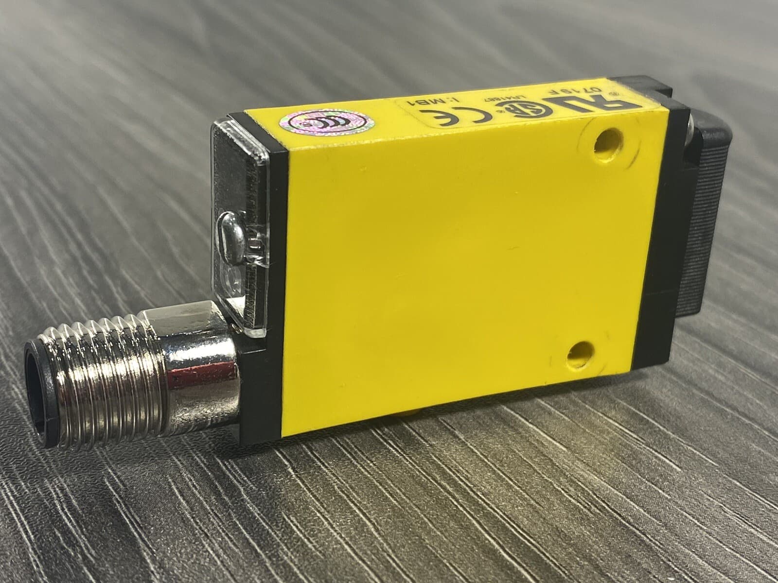 Banner Engineering SM2A312FPQD Mini-Beam Fiber Optic Sensor  24-240VAC - USA 4