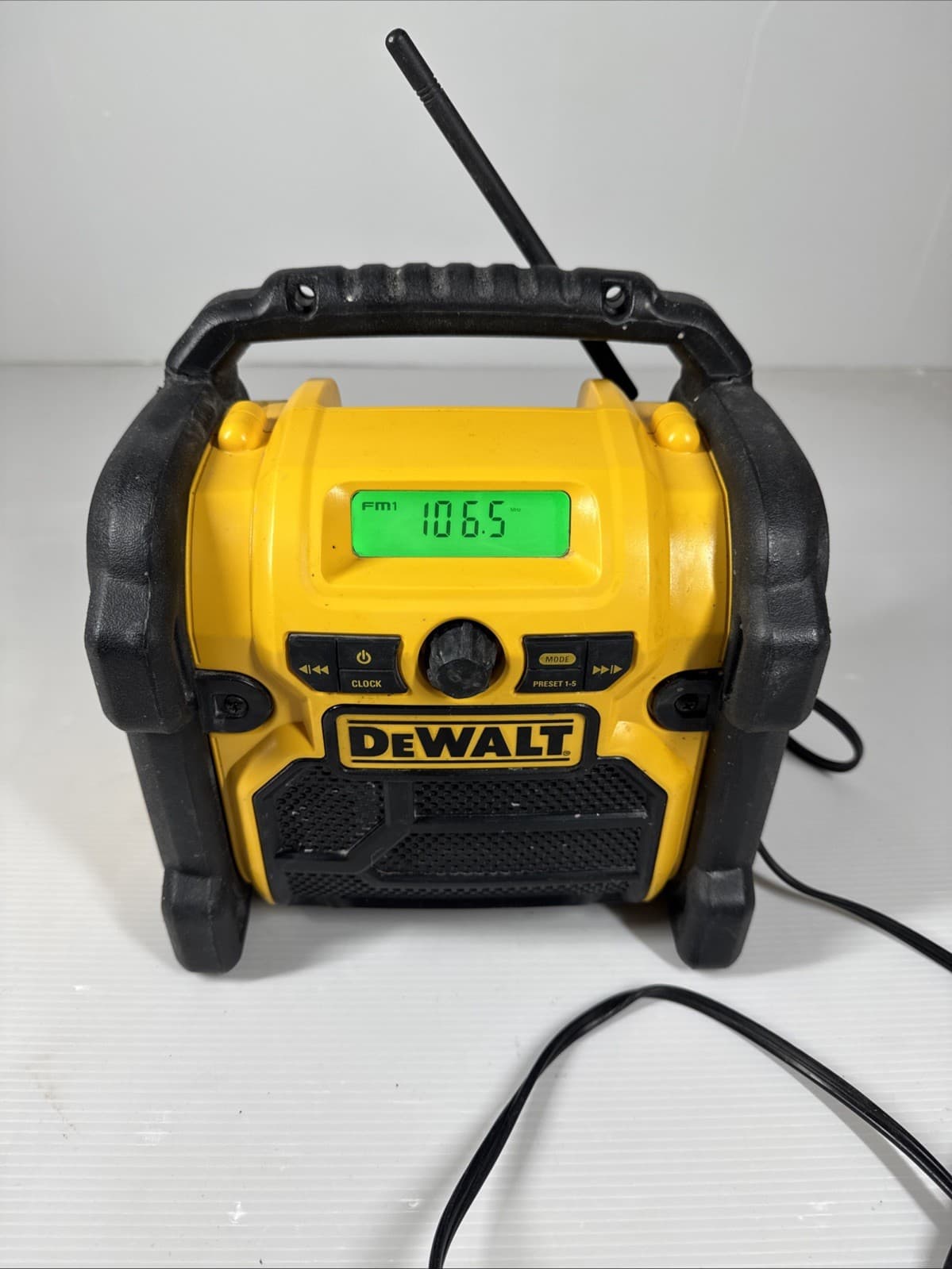 DeWalt DCR018 Compact Worksite Radio 20V, 12V, & 18V Multi-Port / Aux & USB