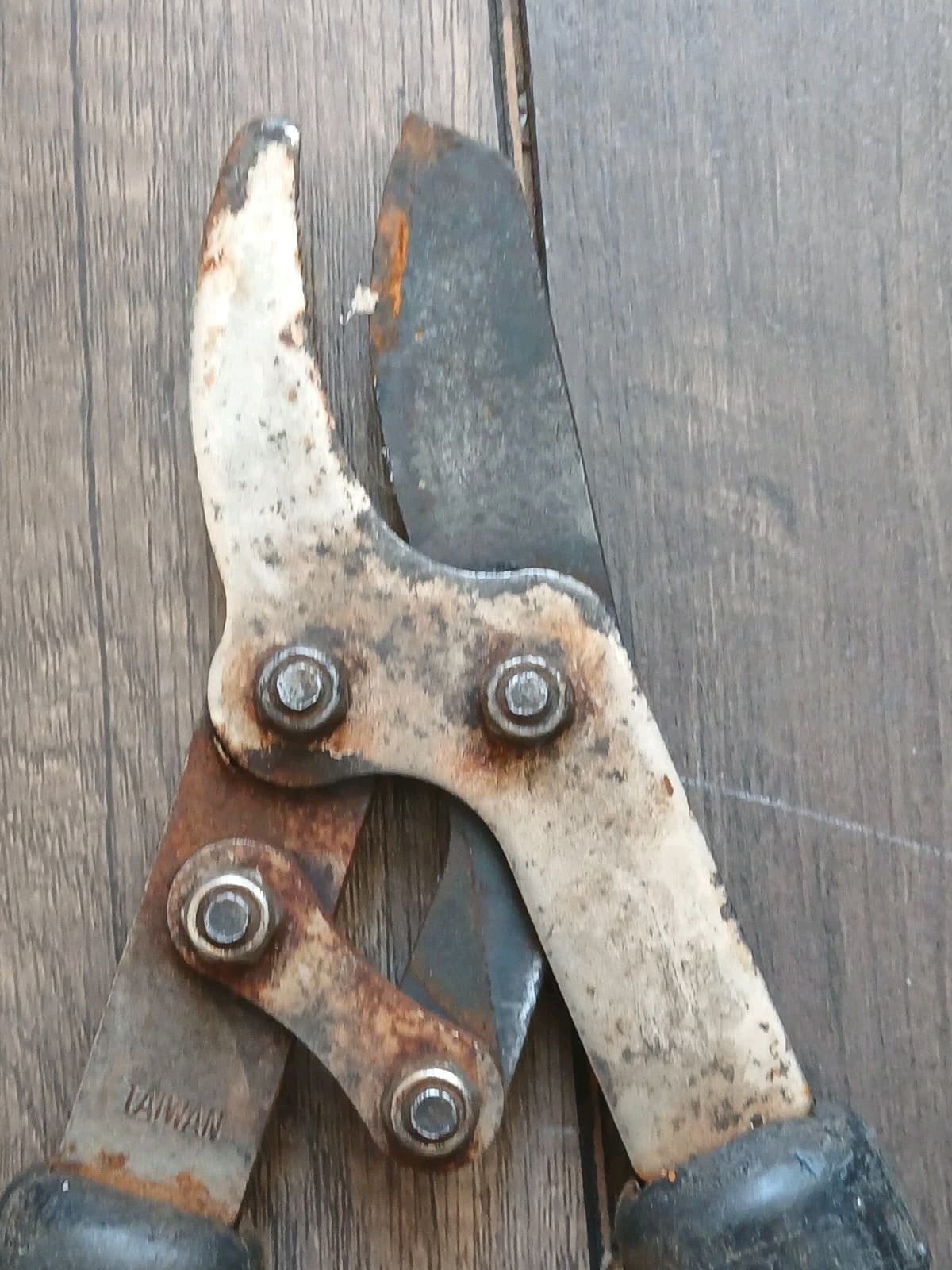 Lot Of 2 Lopping Shears/Scissors 28" Fiskars Lopping Shear & 21" Loppers Bushes 2