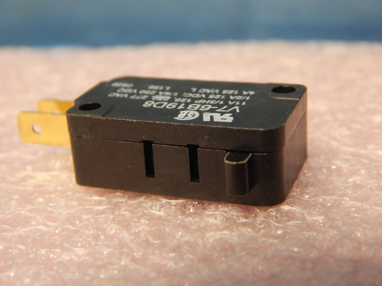 10 NEW Honeywell V7-6B19D8 Mini-Snap V7 SERIES, Microswitch XLong QC Terminals 5