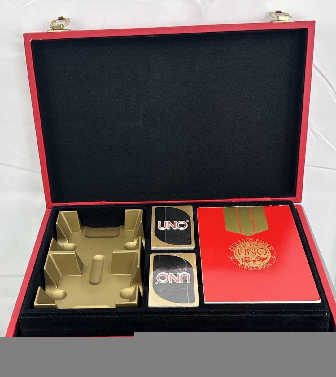 Tomy UNO 10th Anniversary Gold Card with Carrying Case Rare New Cards Sealed 6