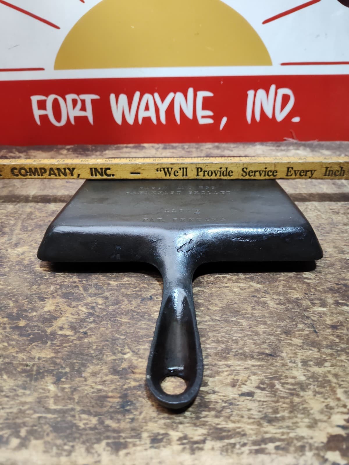 "Fully Restored" Wagner Cast Iron Breakfast Skillet Pan Early Logo Flat 3