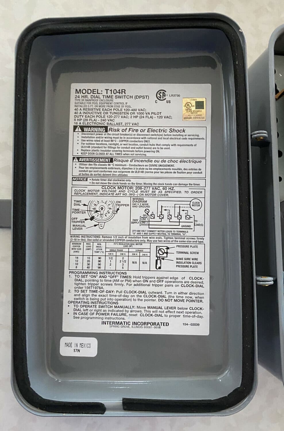 NEW Intermatic T104R 24-Hour Mechanical Time Switch Indoor/Outdoor Type 3R Metal 4