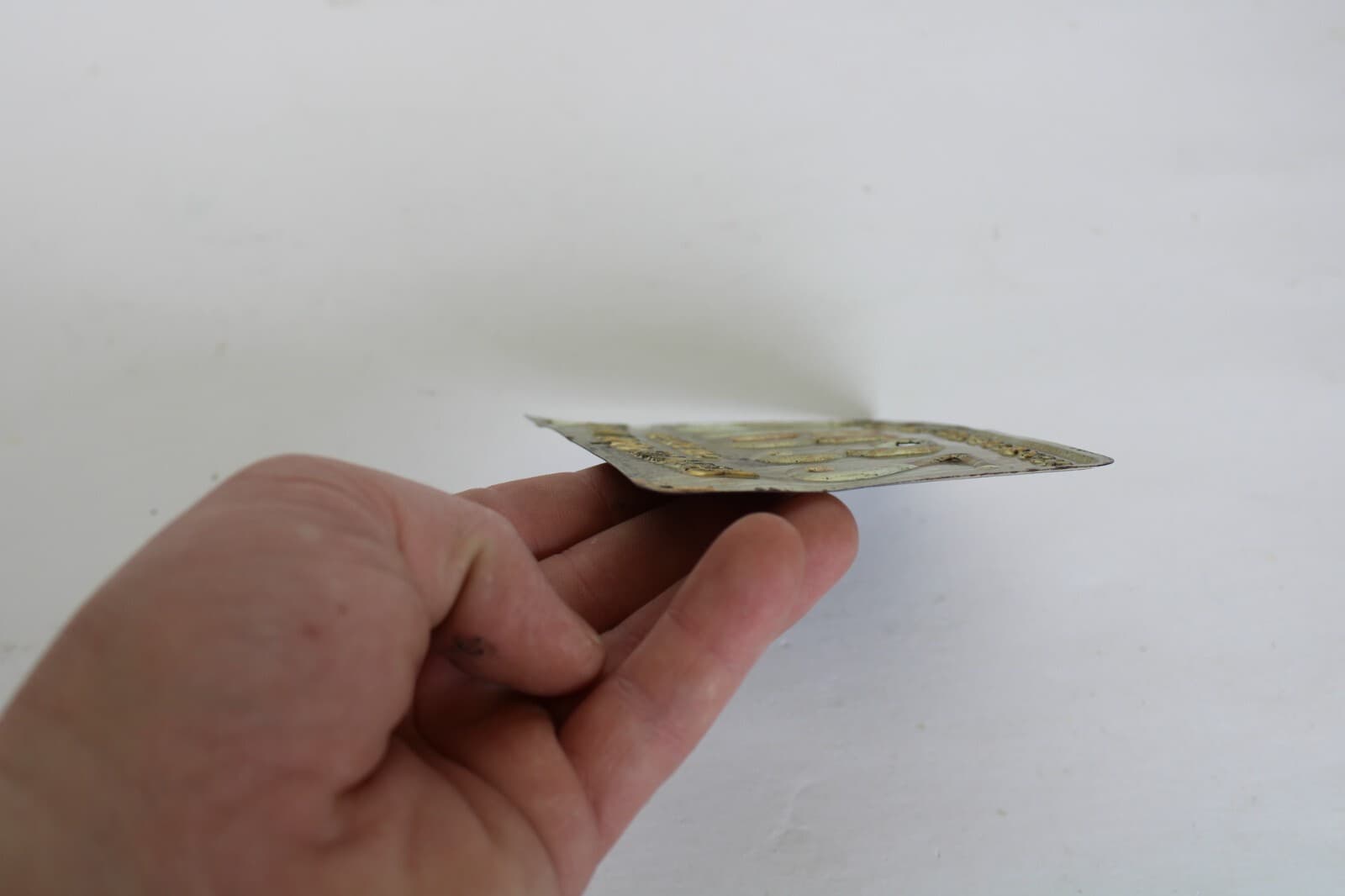 Vintage 1940 Pennsylvania Tin Hunting License 6