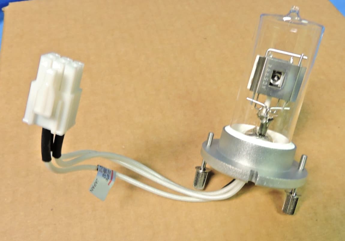 NEW Thermo Dionex 6076.1110 Deuterium L2D2 Ultimate Detector Hamamatsu L6999-52 2