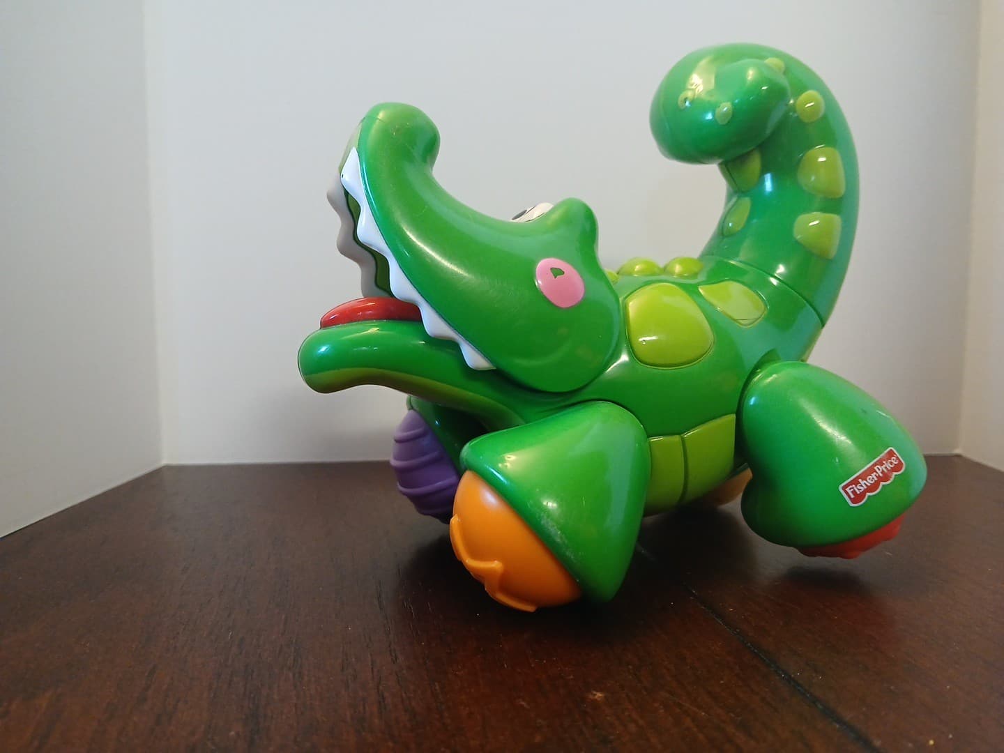 FISHER PRICE AMAZING ANIMALS ALLIGATOR, SENSORY, JOINTED, CLICK CLACK TOY 2