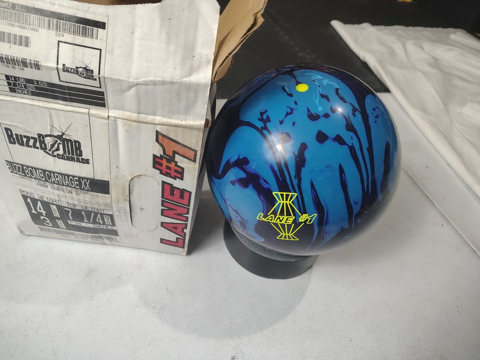 Buzzbomb Carnage XX #1 14lb Bowling Ball Retired 2
