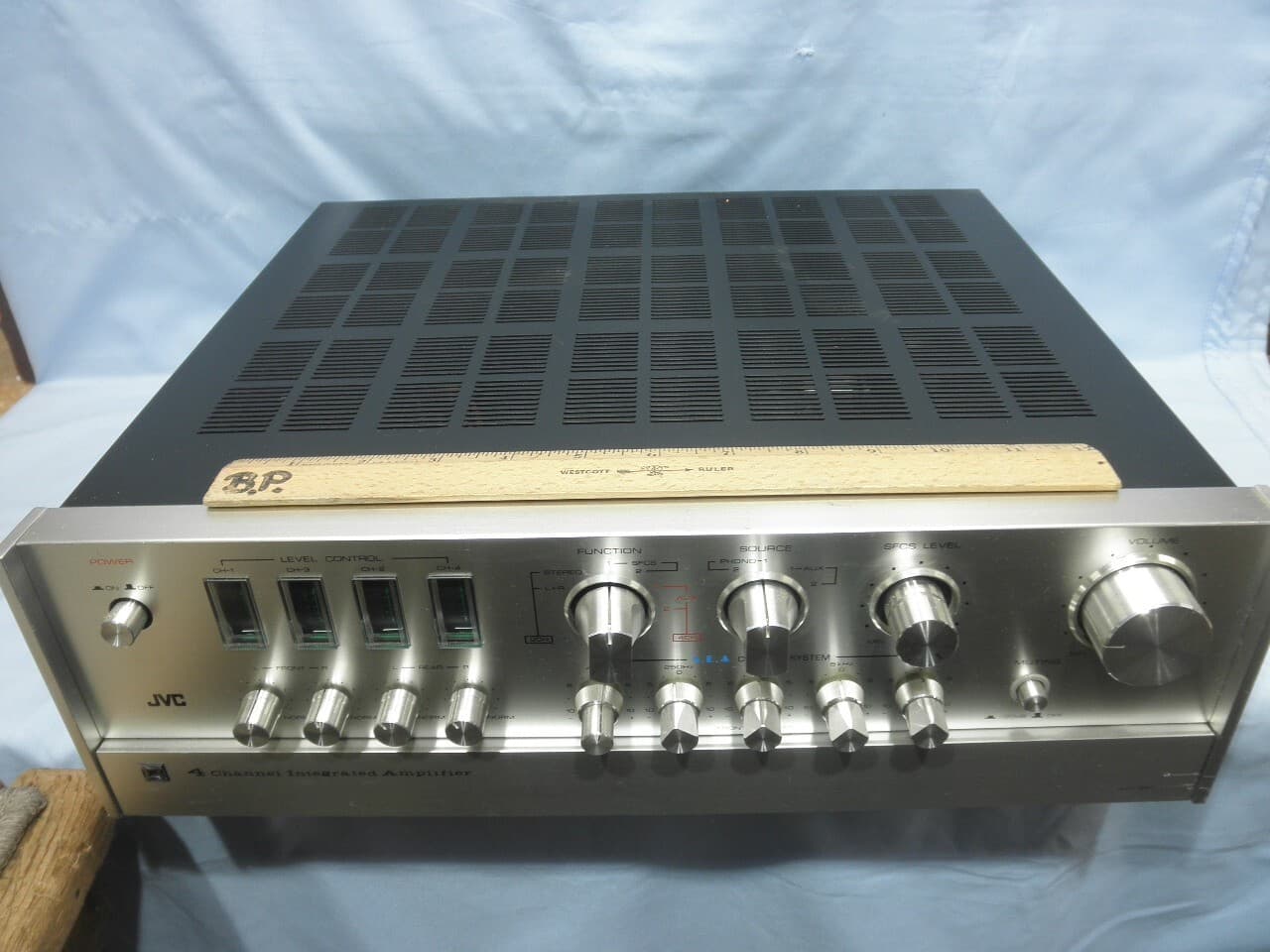 Museum Quality 1973 JVC-4VN-990- Integrated 4 Channel Quadraphonic Amplifier
