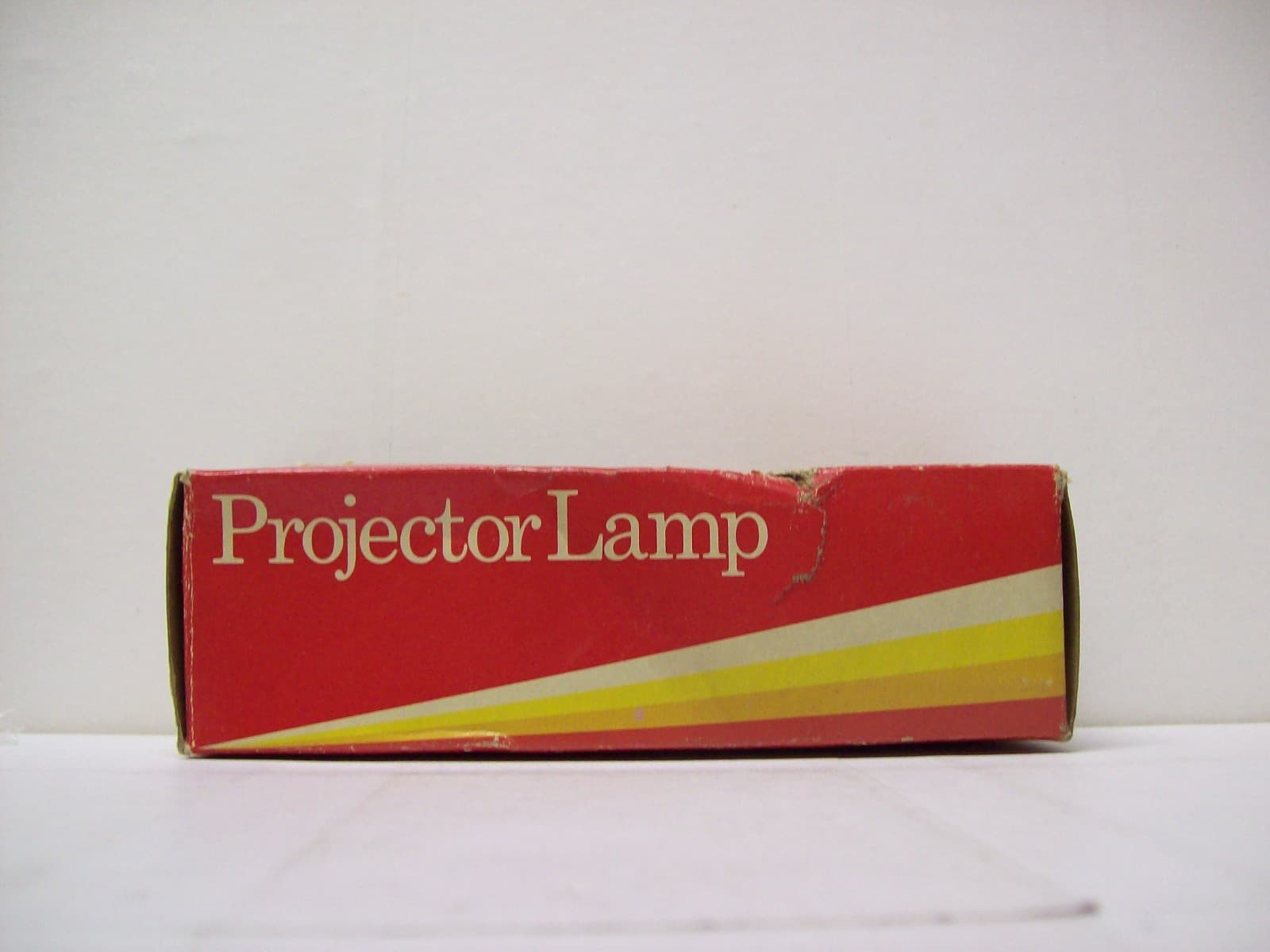 CEM Projector Projection Lamp Bulb 120V 120W  SYLVANIA  AVG. 200-HR LAMP LIFE 5