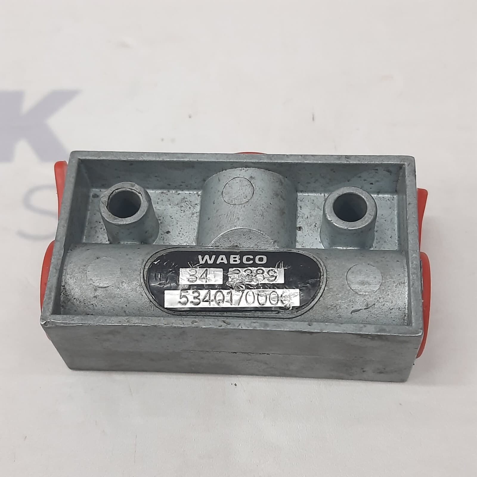 Wabco 5340170000 Pneumatic Shuttle Valve 4