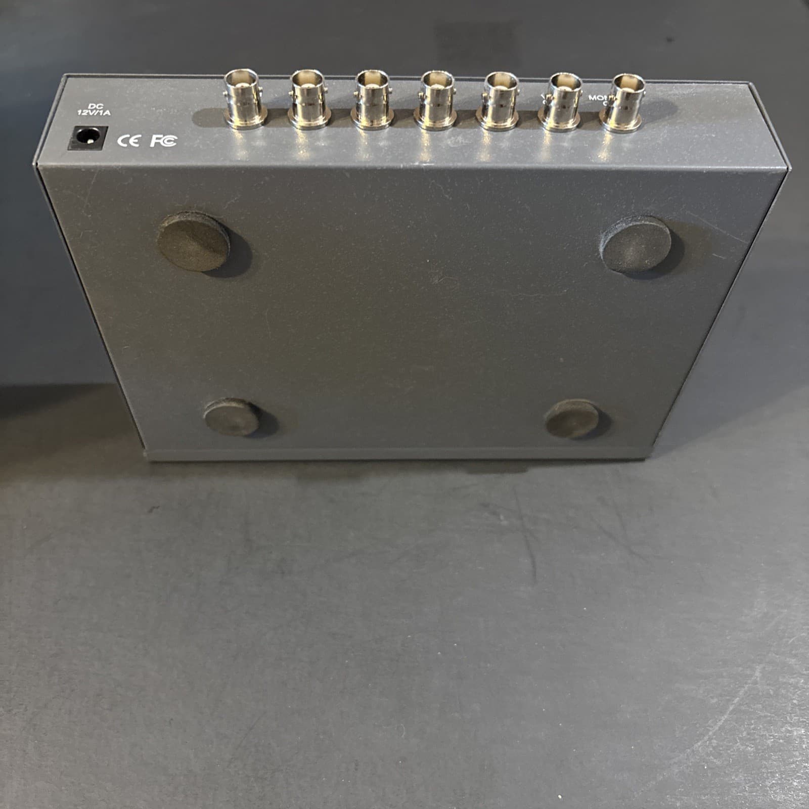 InstallerCCTV Video Quad Color 4CH Multiplexer 2 BNC Output 4