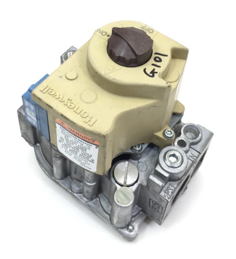 Honeywell VR8204M1075 HVAC Natural Gas Furnace Gas Valve in/out 1/2" used  #G101 2