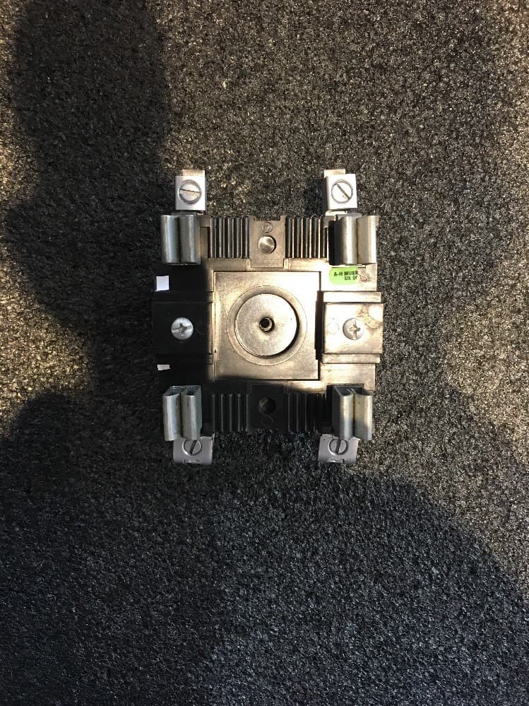 MURRAY OR CROUSE HAINDS METER SOCKET 125A 240V OBSOLETE RECONDITIONED 2