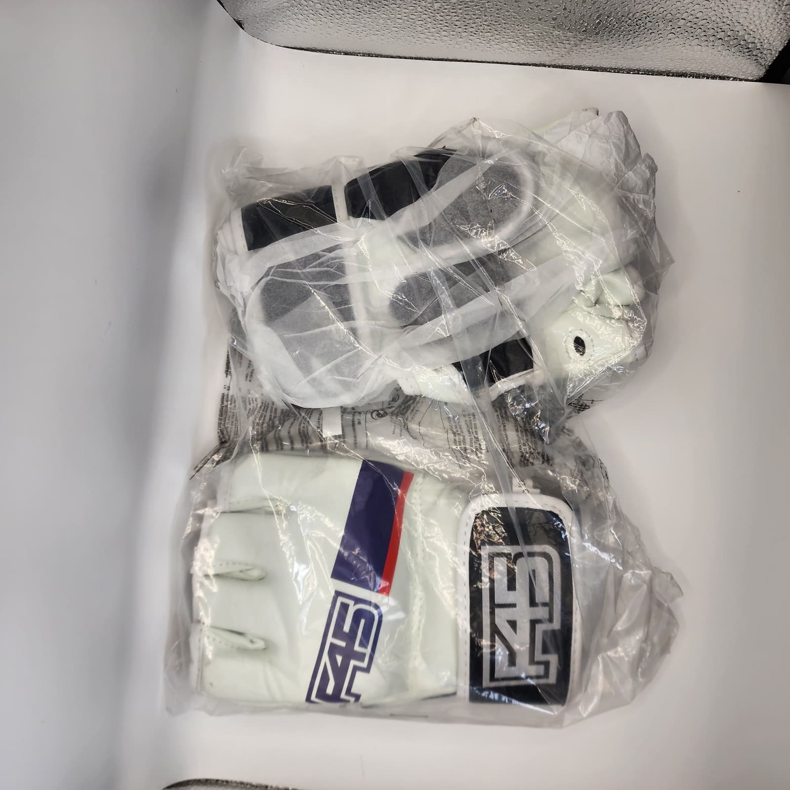 New F45 Training MMA Gloves Small White Padded Fingerless Workout Fitness Gym 5