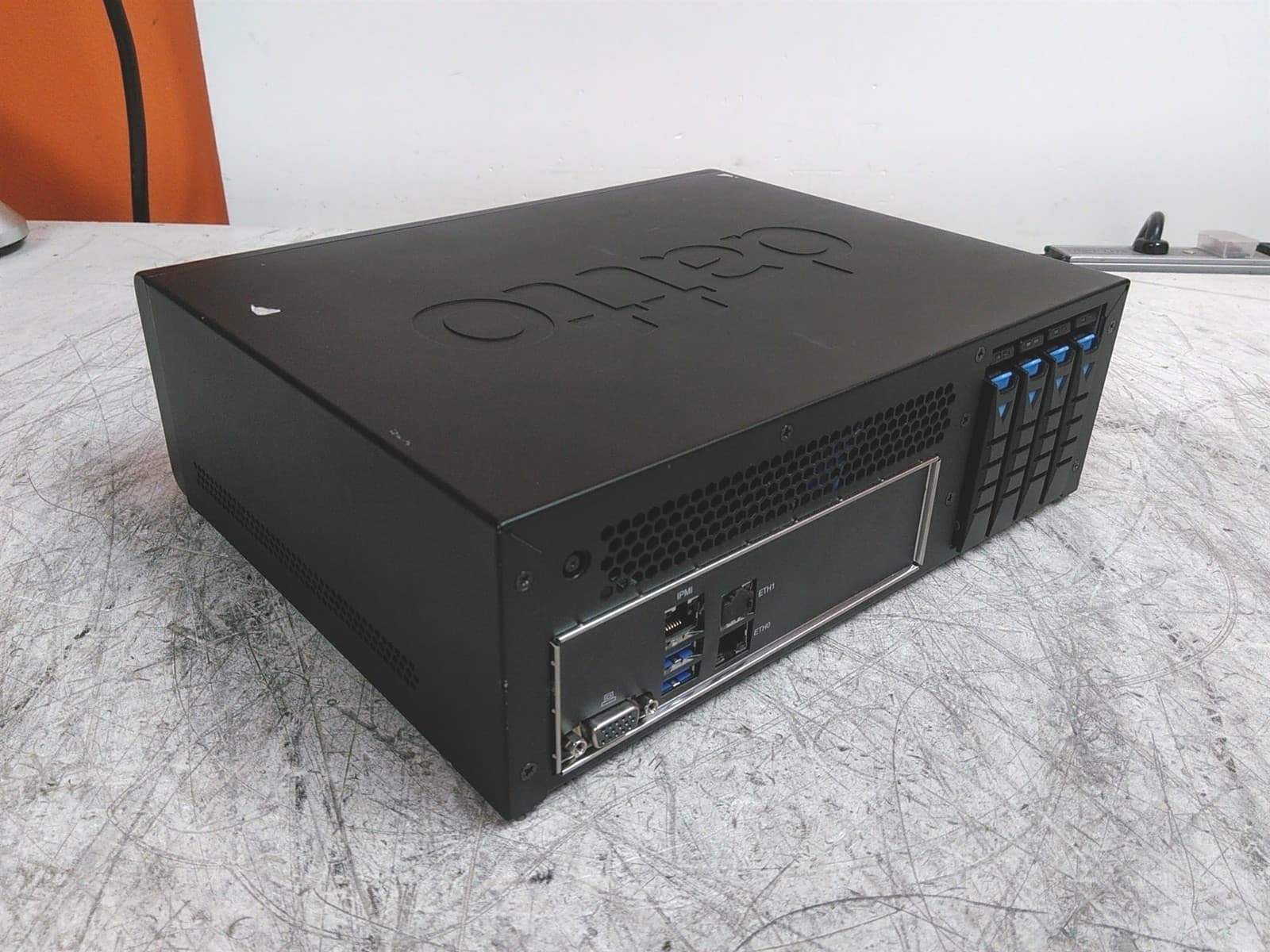 FIX**Defective Datto S4B2 NAS Network Attached Storage 0RAM 0HD 4x Caddies AS-IS 5