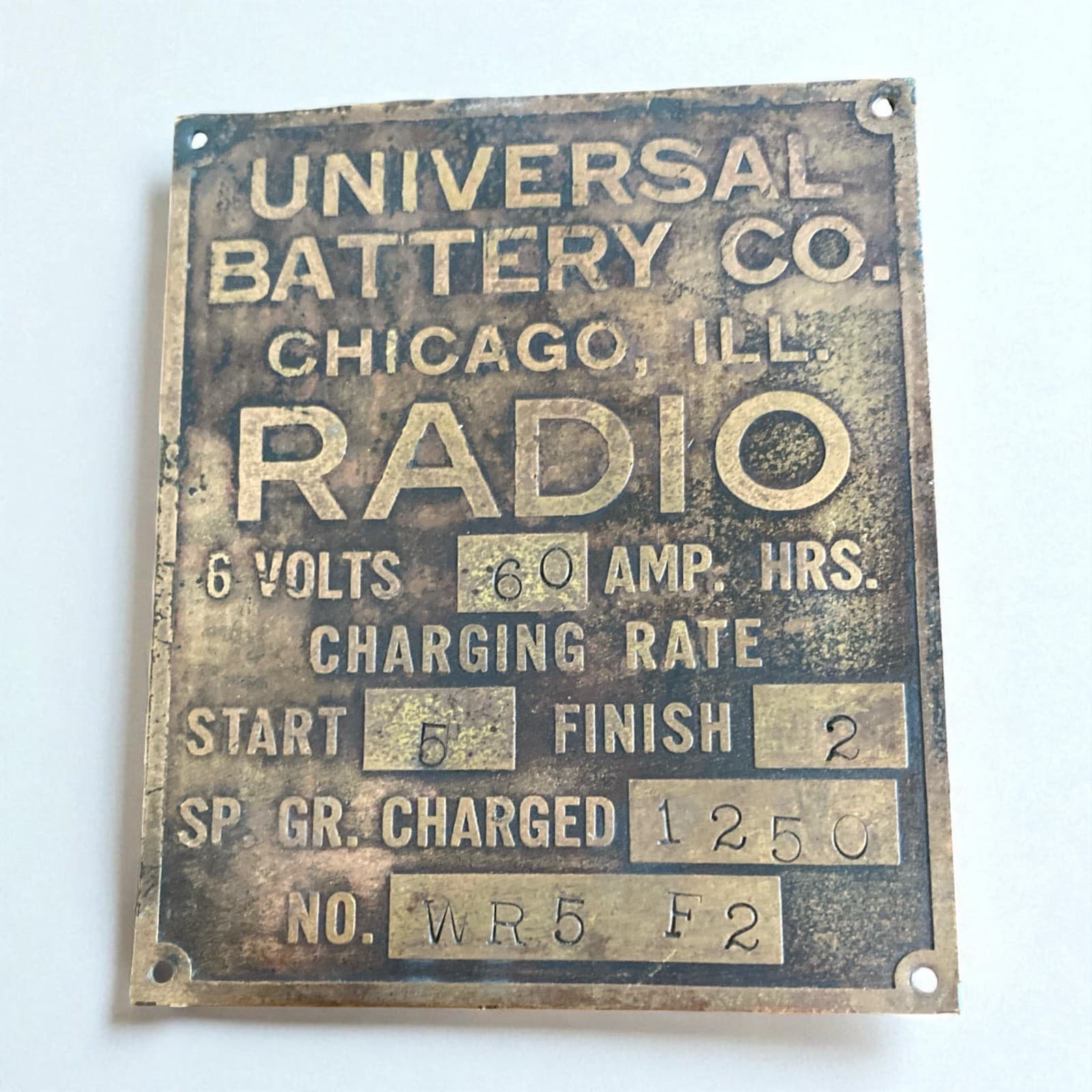 Universal Battery Co.  Advertising Radio Battery Tag 1920s 1930s Chicago 3"