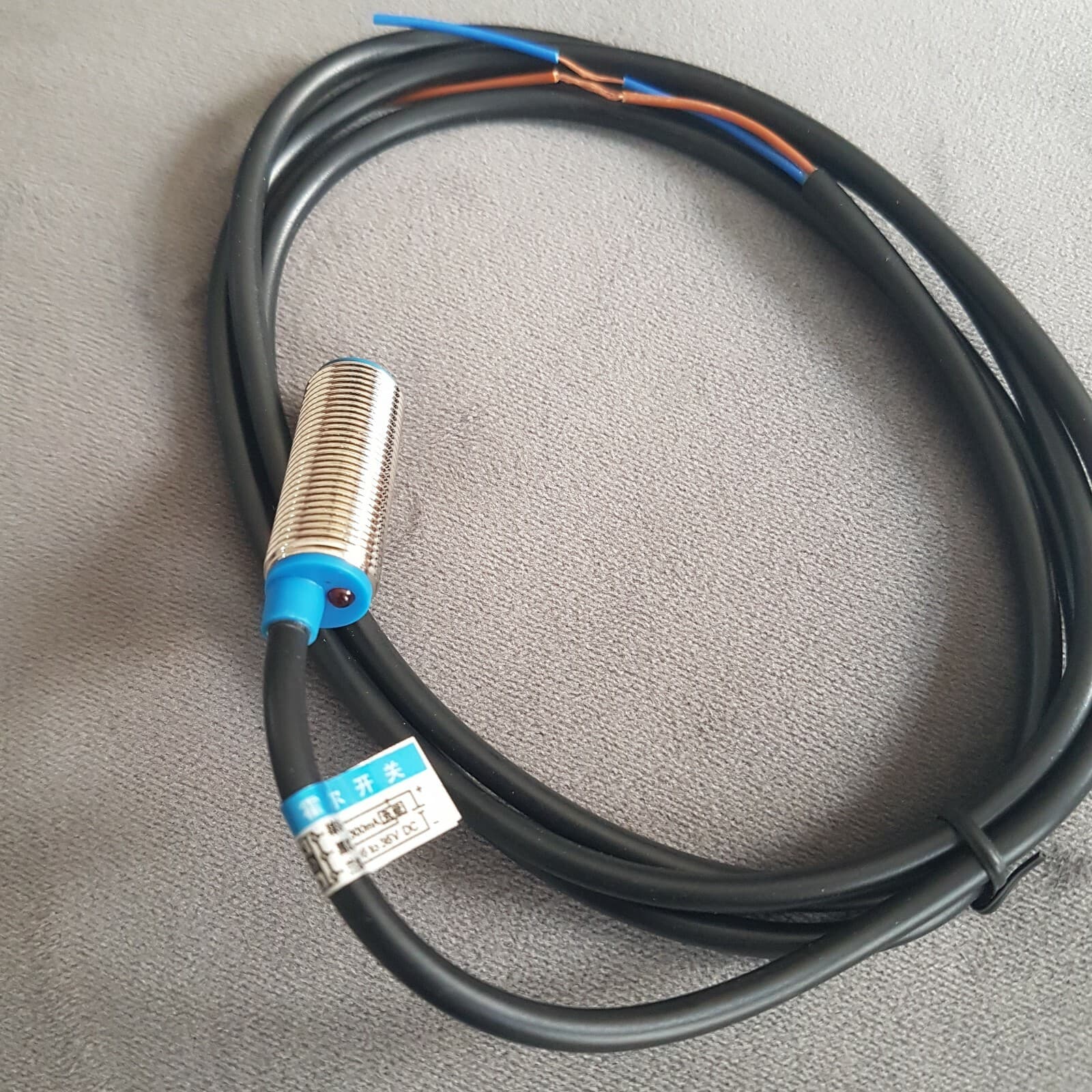 Hall Effect Sensor Proximity Switch NPN 3-wires Normally Open With Magnet MP 4
