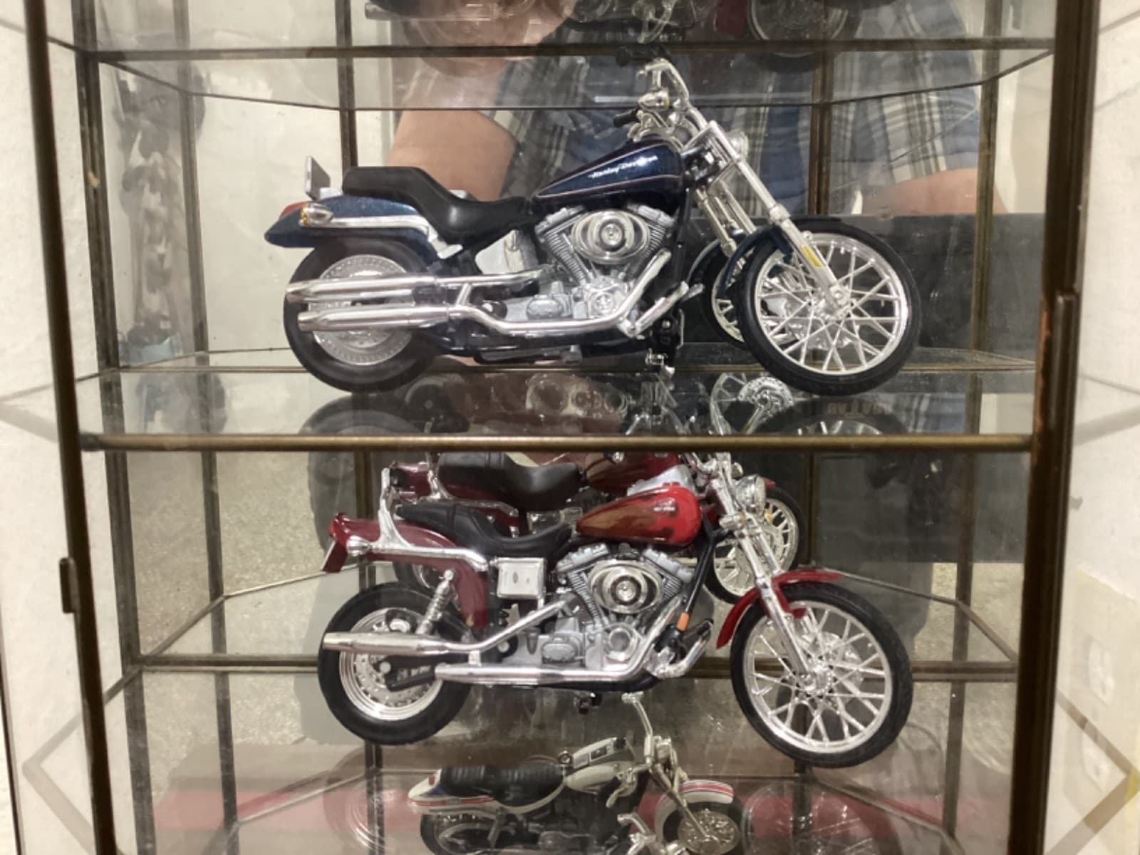 6 MAISTO HARLEY DAVIDSON 1:18 SCALE MOTORCYCLES ( Case NOT Included ) 5