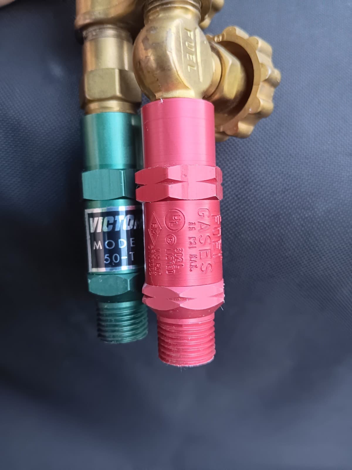 Victor 90 Deg Cutting Torch SST-1000 , 17-1/2 inch / 19-1/2 with check valves 5