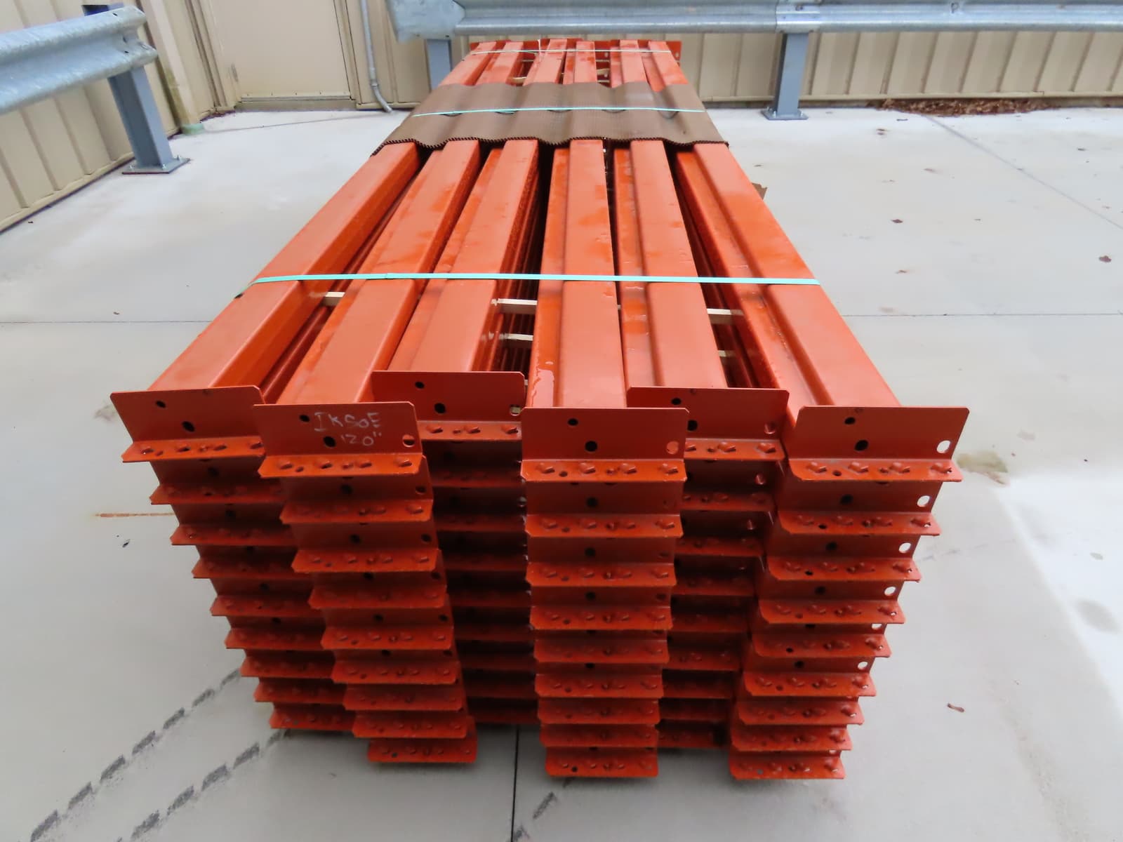 Interlake Teardrop Pallet Rack Racking Step Beam Crossmember 10' 120"x5" 5610 LB 3