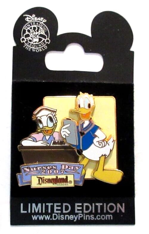 DISNEYLAND RESORT 2007 NURSES DAY DONALD AND DAISY DUCK PIN - LE OF 1000 3