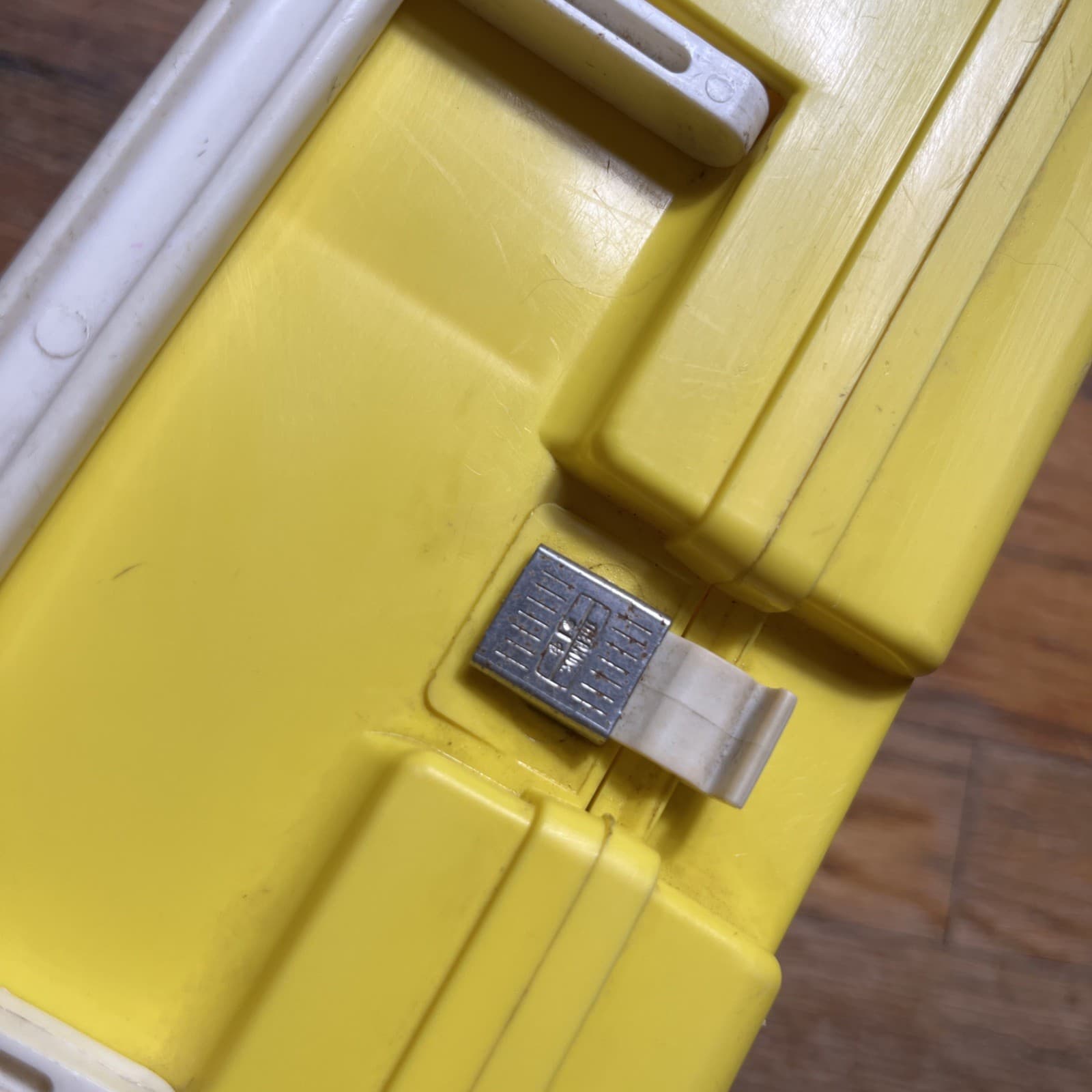 Miss Piggy Muppets Vintage 1980 Plastic Lunchbox No Thermos Henson USA Made 4