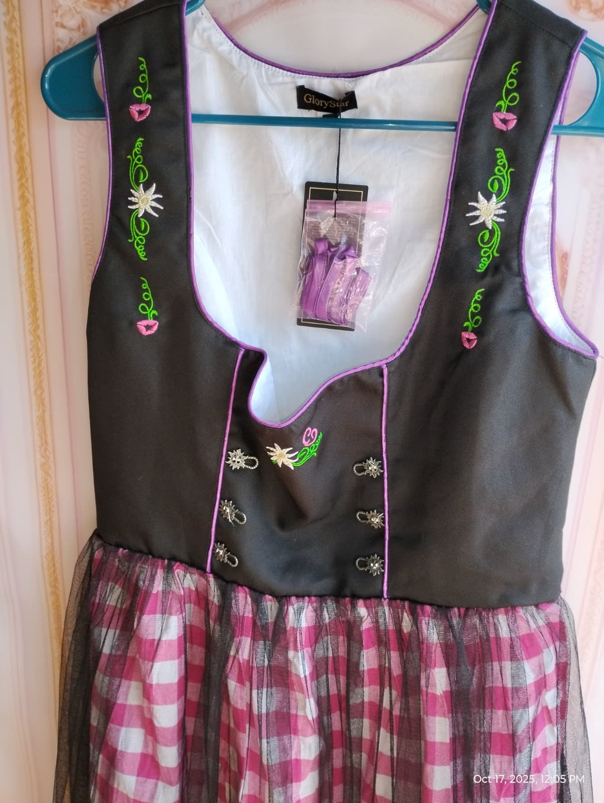M-US 8. HALLOWEEN DIRNDL, Embroidered, 1Pc +Band,Black Tull covered Skirt