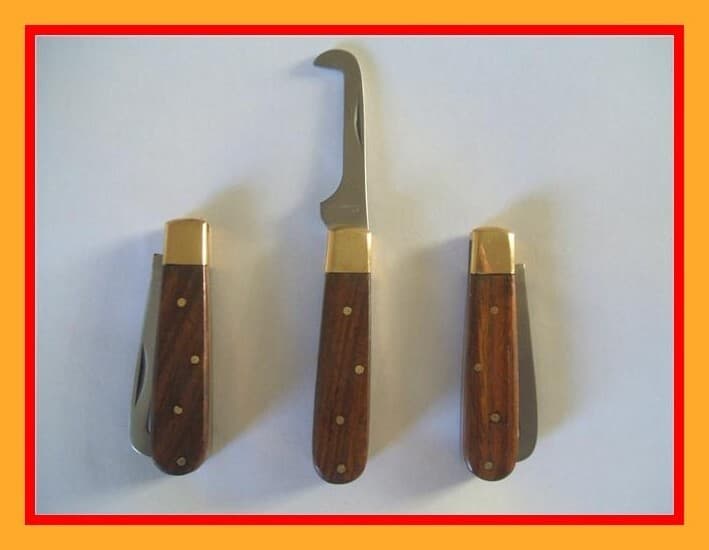 Horse Hoof Pick - Essential Folding Grooming Tool for Equine maintenance