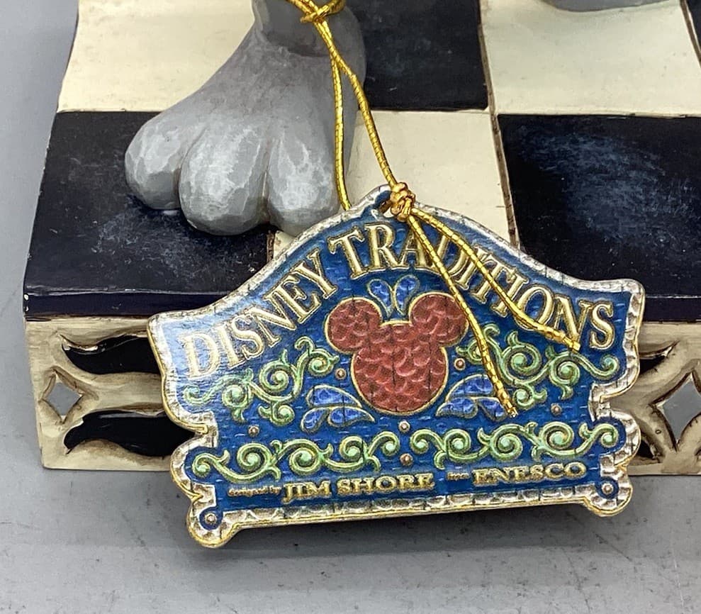 Jim Shore Disney Traditions Showcase Collection “Handsome As Ever” Donald Duck 2