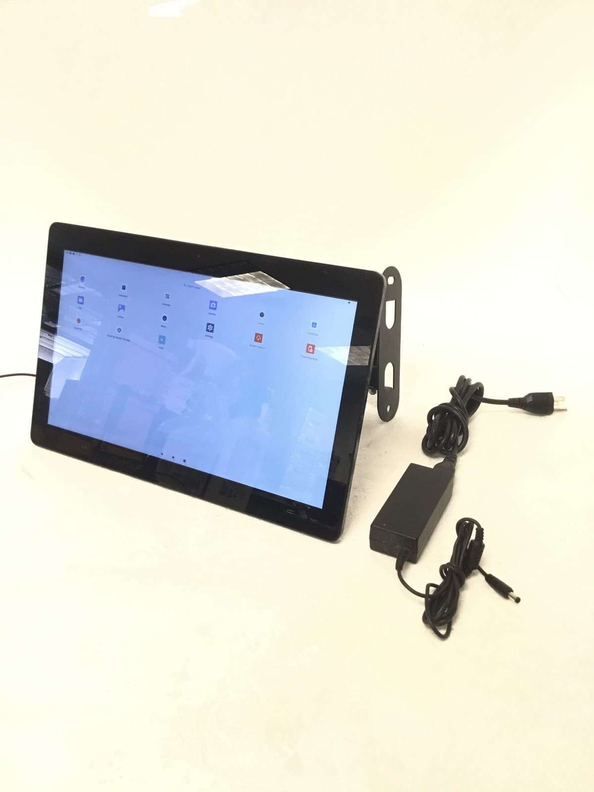 ELO ALL IN ONE I Series 4 Value 15.6"Touch POS Computer System Wifi Wcam AC 32GB