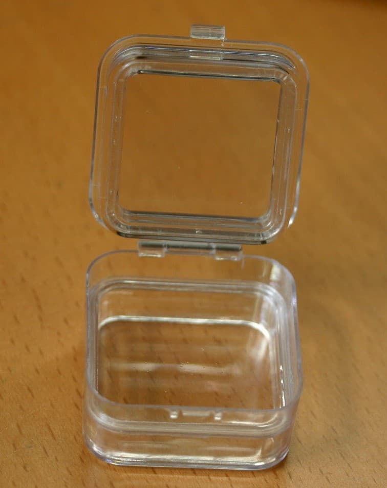 100pcs Hinged Membrane Acrylic Elastic Box 2" x 2" for Gemstones, Coins, Fragile 2