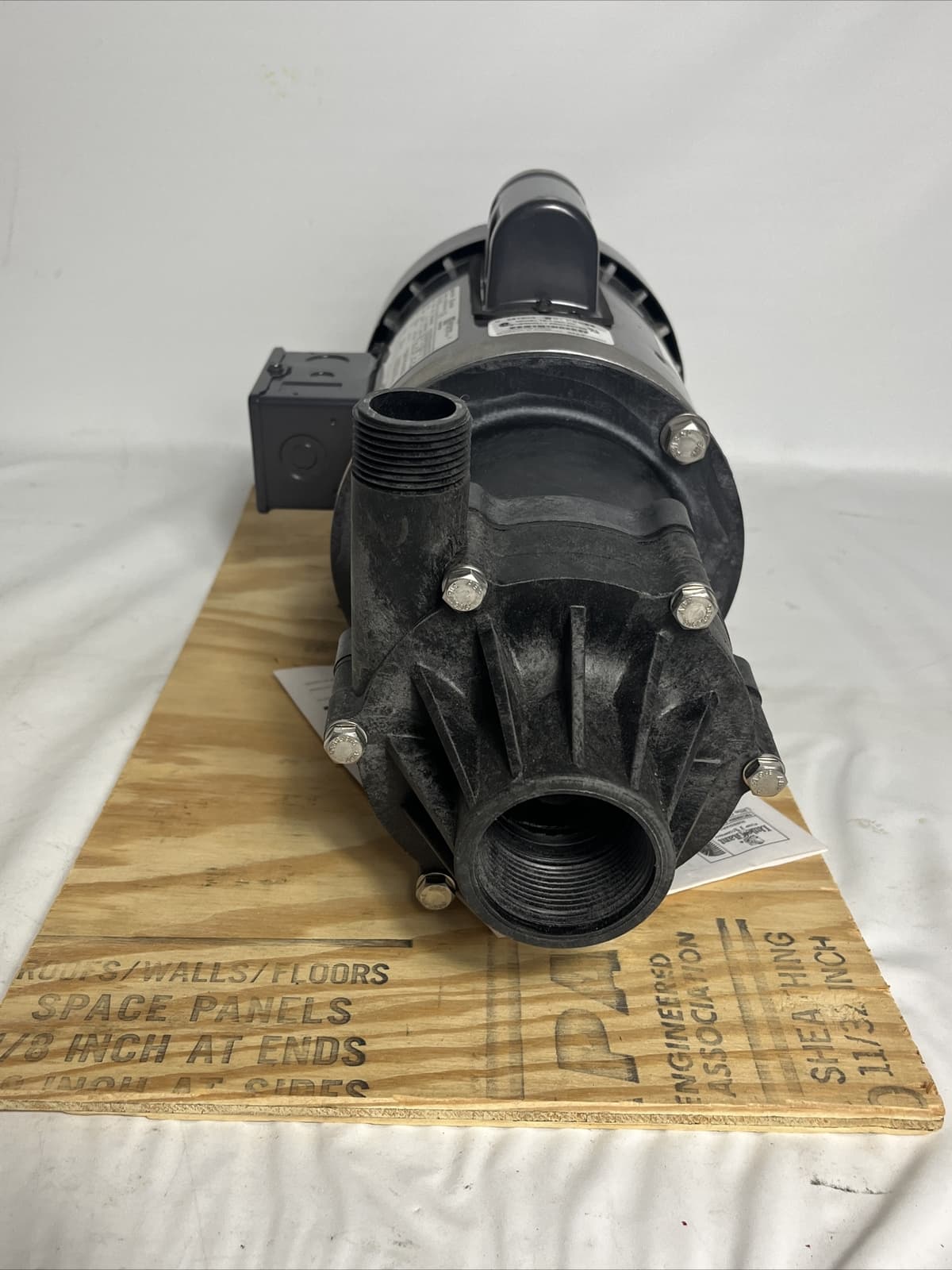 NEW IN BOX Little Giant 587600 Magnetic Drive Pump TE-7-MD-CK 3/4 HP, 115/230V 4