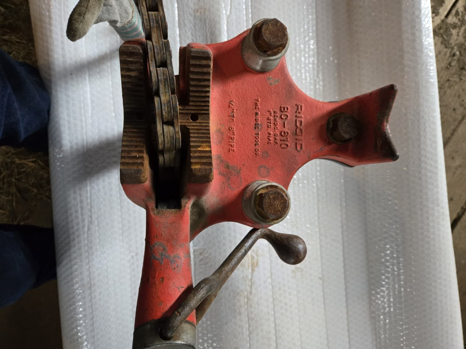 Ridgid BC-610 Pipe Chain Vise 1/4" - 6" -1" Pipe Bender. 2"Reese Mounted . 2