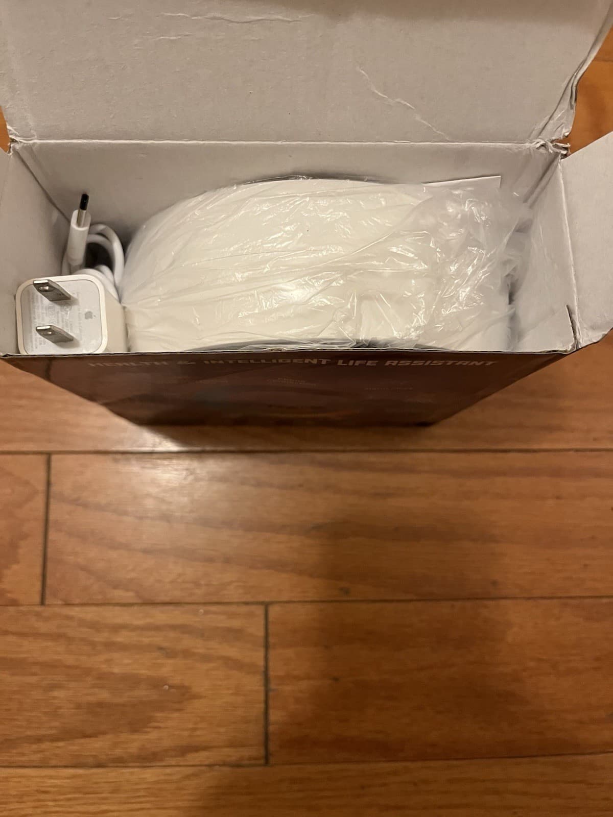 Smart Light Sound Machine Portable Speaker with fast wireless charging 3