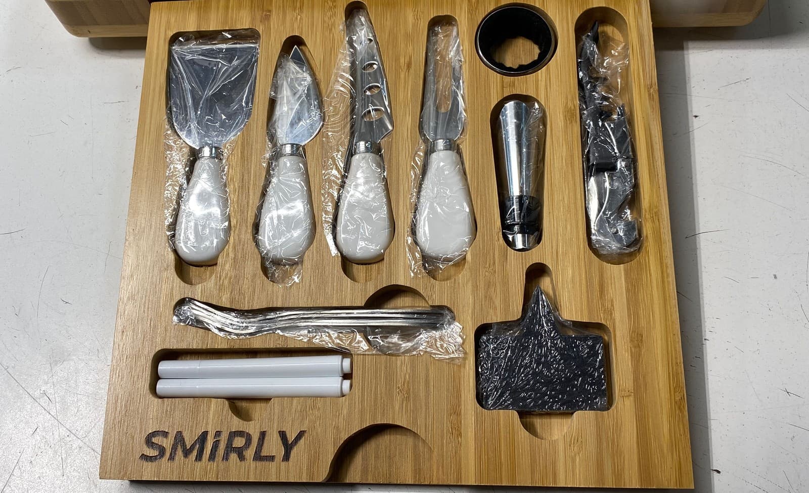 Smirly Natural Bamboo Charcuterie Platter Serving Tray Set Cheeseboard 2