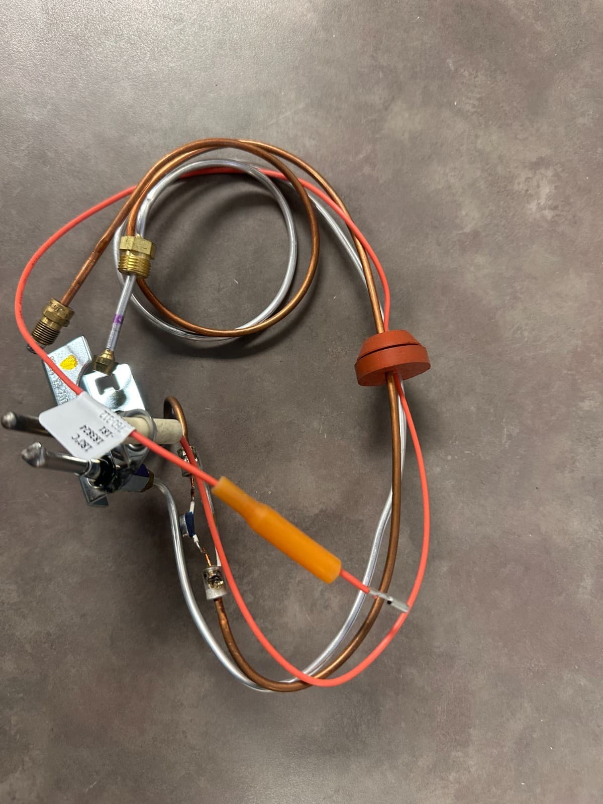 AO Smith 100109290 Pilot Assembly  Natural Gas 9003531005 NG Kit, N45-583 2