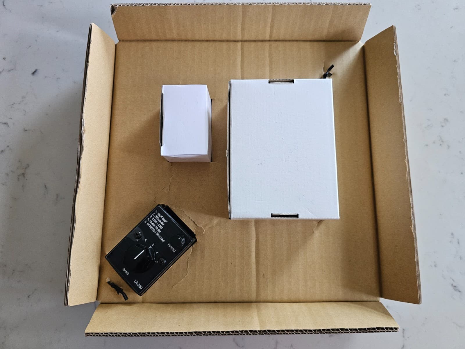 AOR LA390 High Performance Desktop Loop Antenna 3