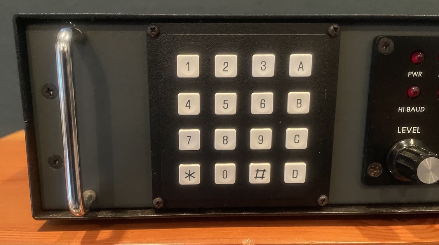 Powers On Info-Tech M-500 Multi-Mode Code Receiver HAM Radio Morse Code Infotech 2