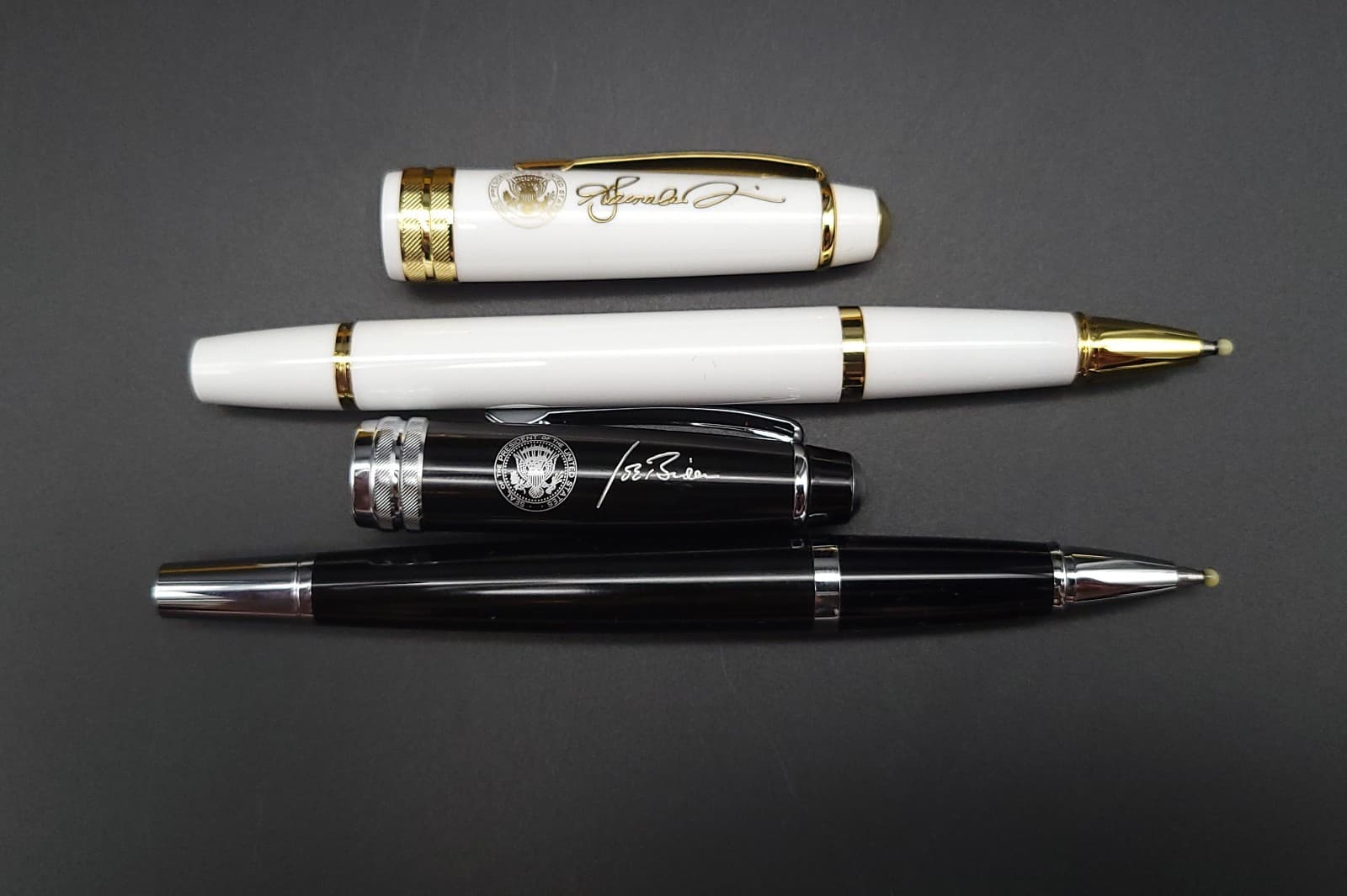 President Joe Biden & VP Kamala Harris Signed Cross Gift Pen Set - White House 2