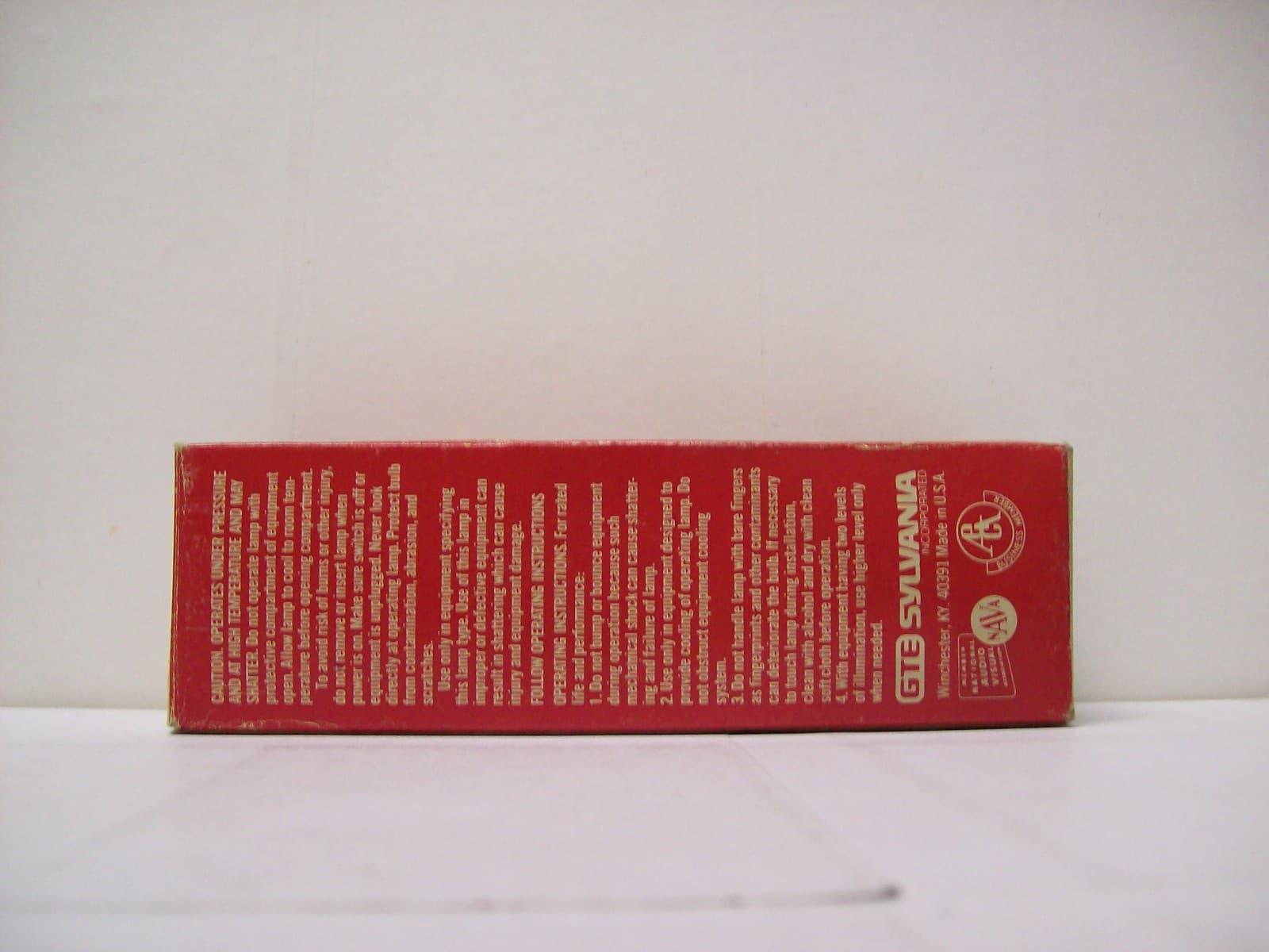 CEM Projector Projection Lamp Bulb 120V 120W  SYLVANIA  AVG. 200-HR LAMP LIFE 6