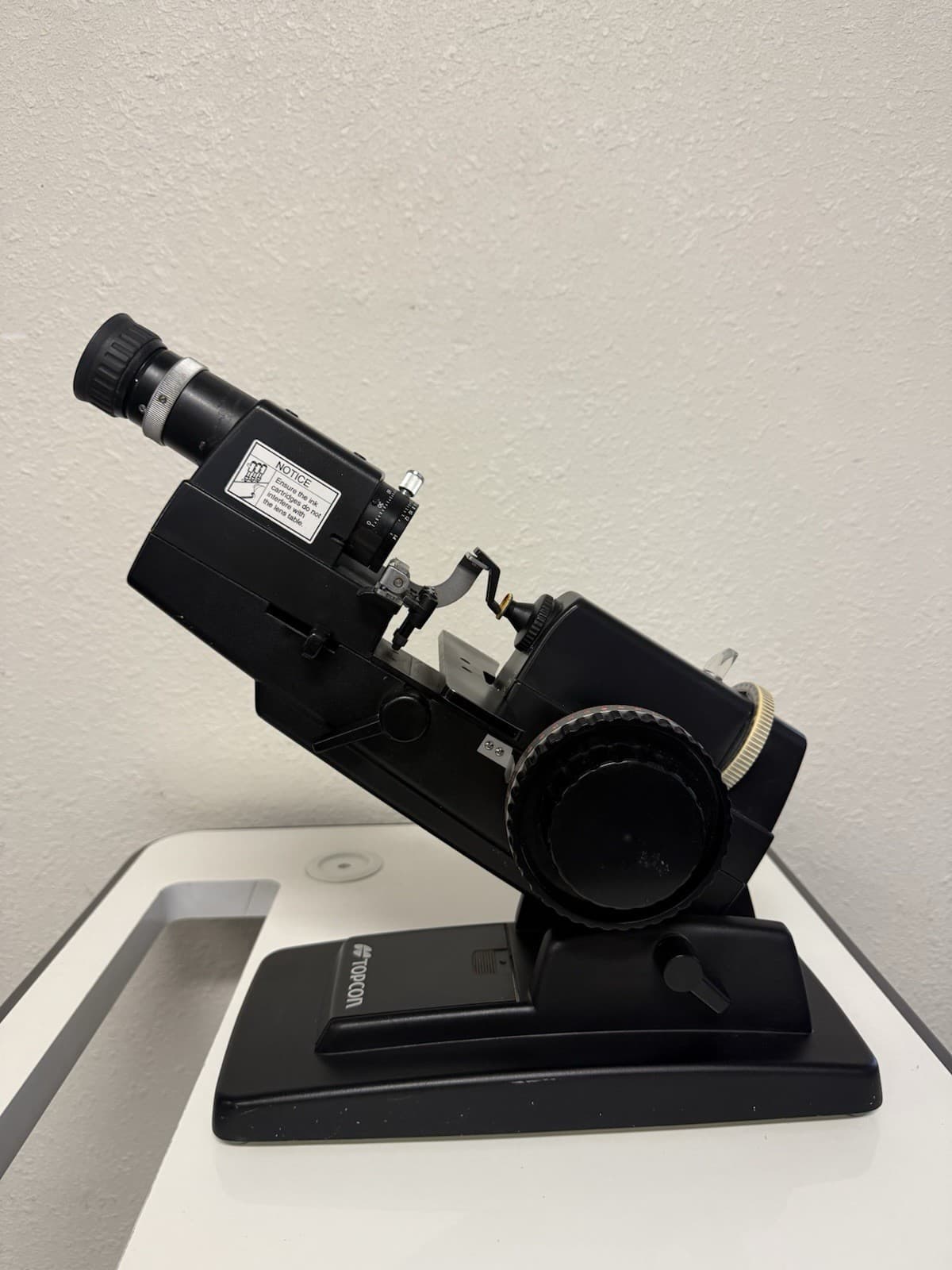 Topcon LM-6E Manual Lensmeter 4