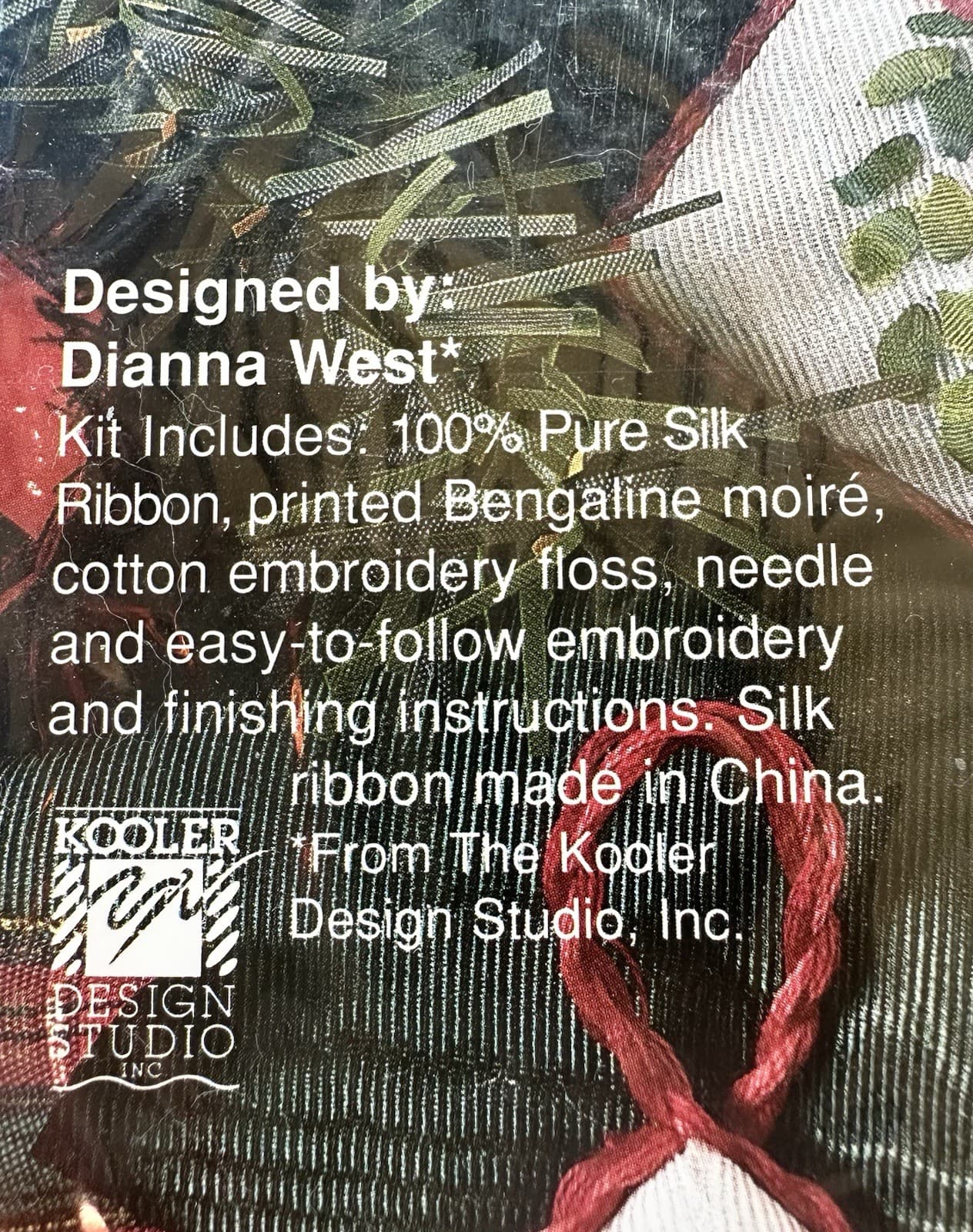 SILK Ribbon Embroidery Ornament Kit 83355 Quilters Christmas  Makes 3 - New 5