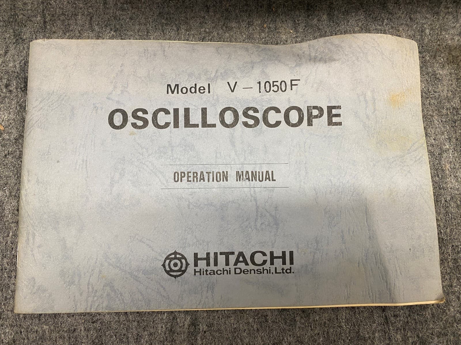 HITACHI Model V-1050F Oscilloscope 100 MHz~ Powers On 2