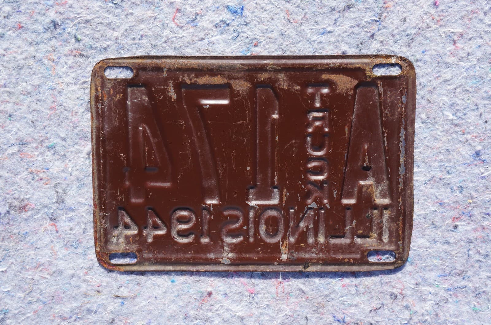 1944 Illinois TRUCK License Plate Low # A - 174 5